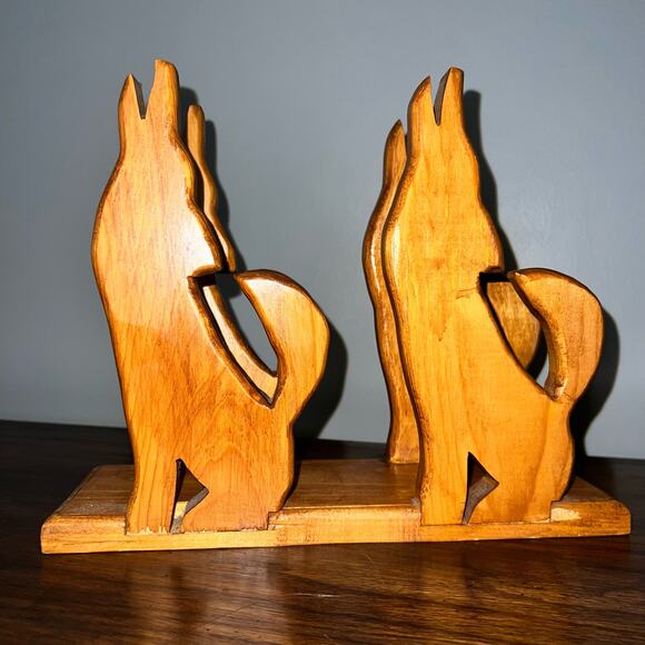 Wood carved howling coyotes southwestern - Picture 1 of 7